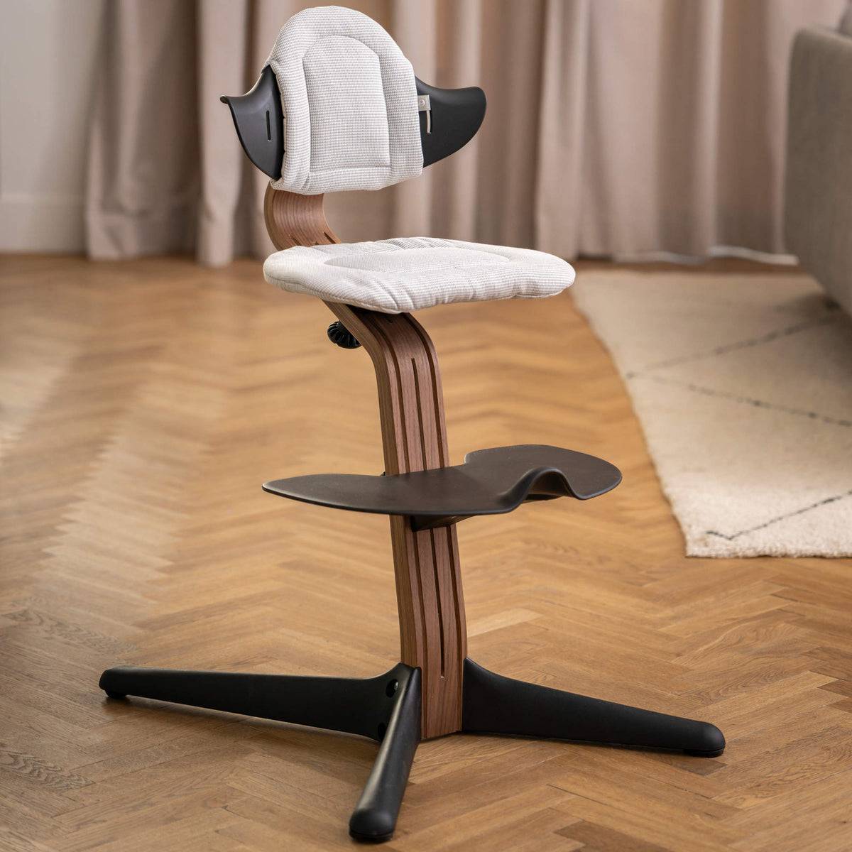 Nomi Cushion High Chairs Stokke