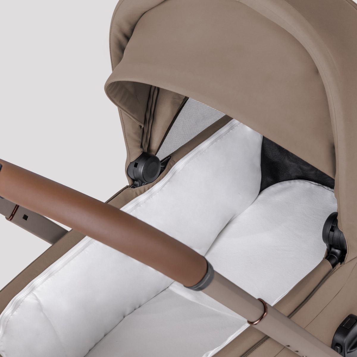 Breez Compact Bassinet Stroller Accessories Silver Cross