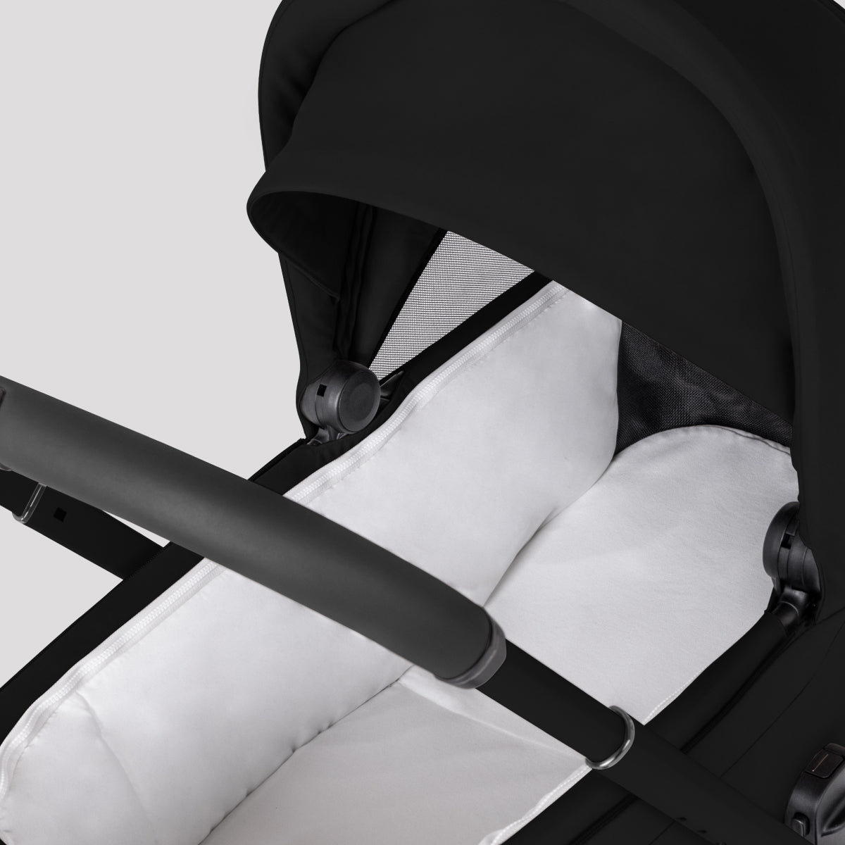 Breez Compact Bassinet Stroller Accessories Silver Cross