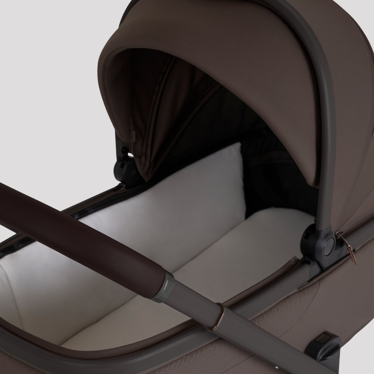 Cove 2 Compact Folding Bassinet Strollers - Single Silver Cross