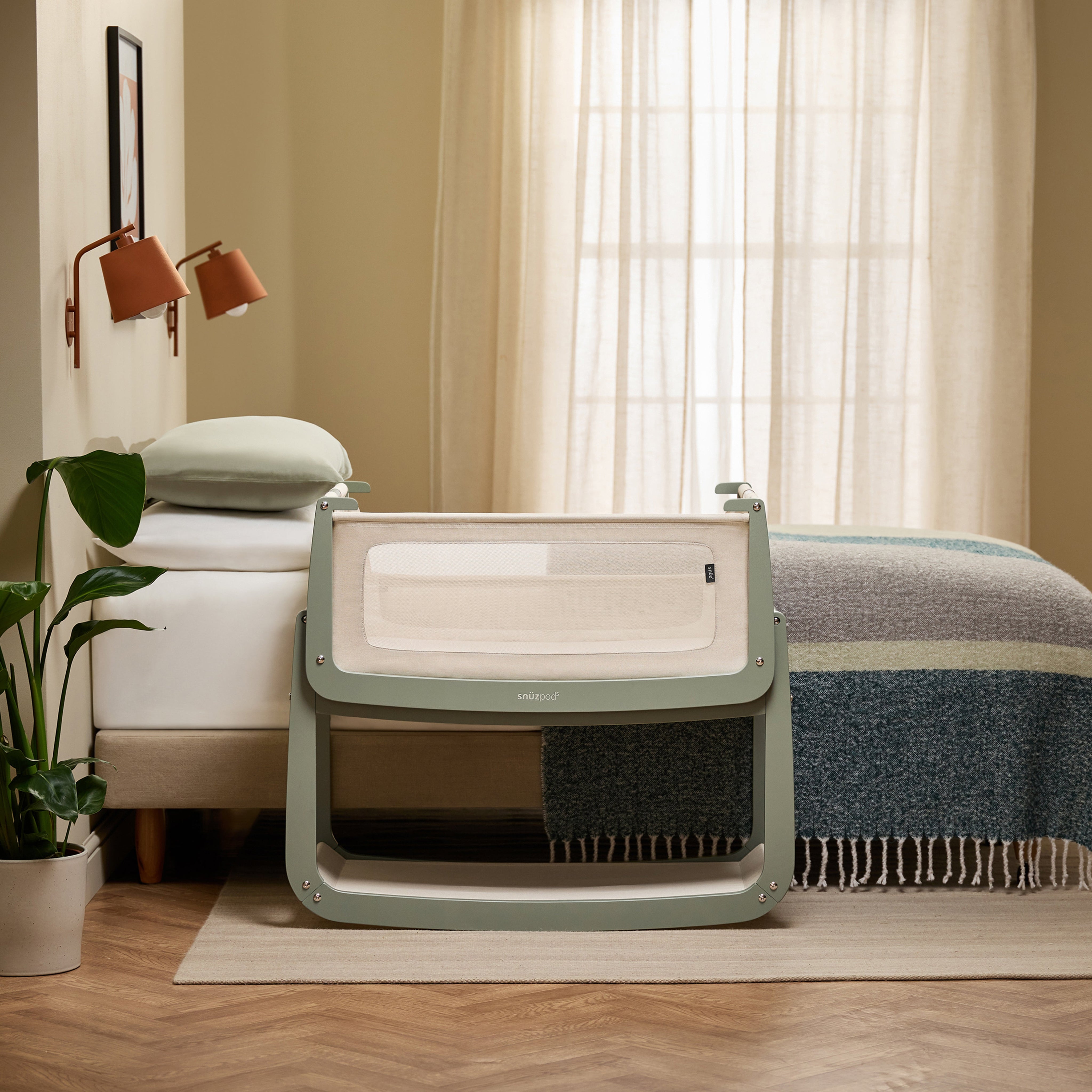 SnuzPod5 Bedside Bassinet Sage Bassinets Snuz