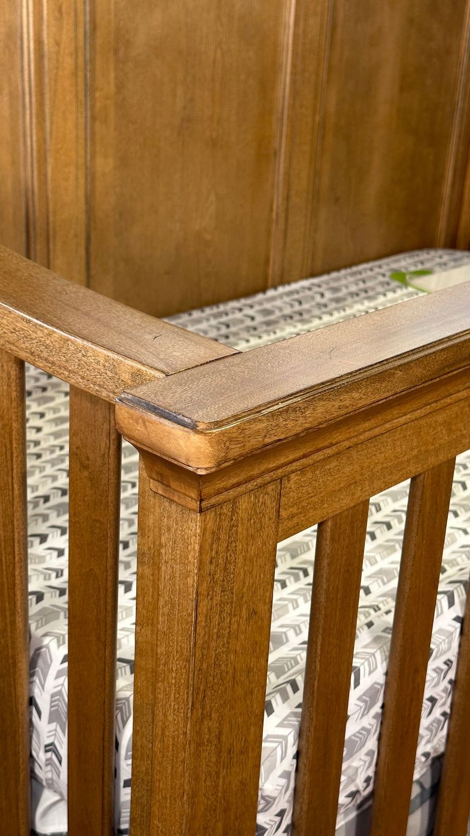 Westwood Hanley Crib and Dresser - Cashew