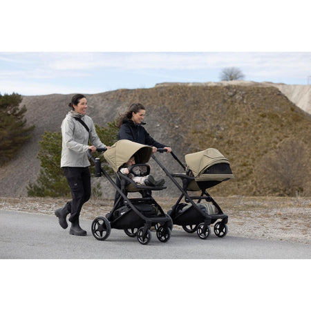 Thule Charm Stroller with Newborn Insert Strollers Thule