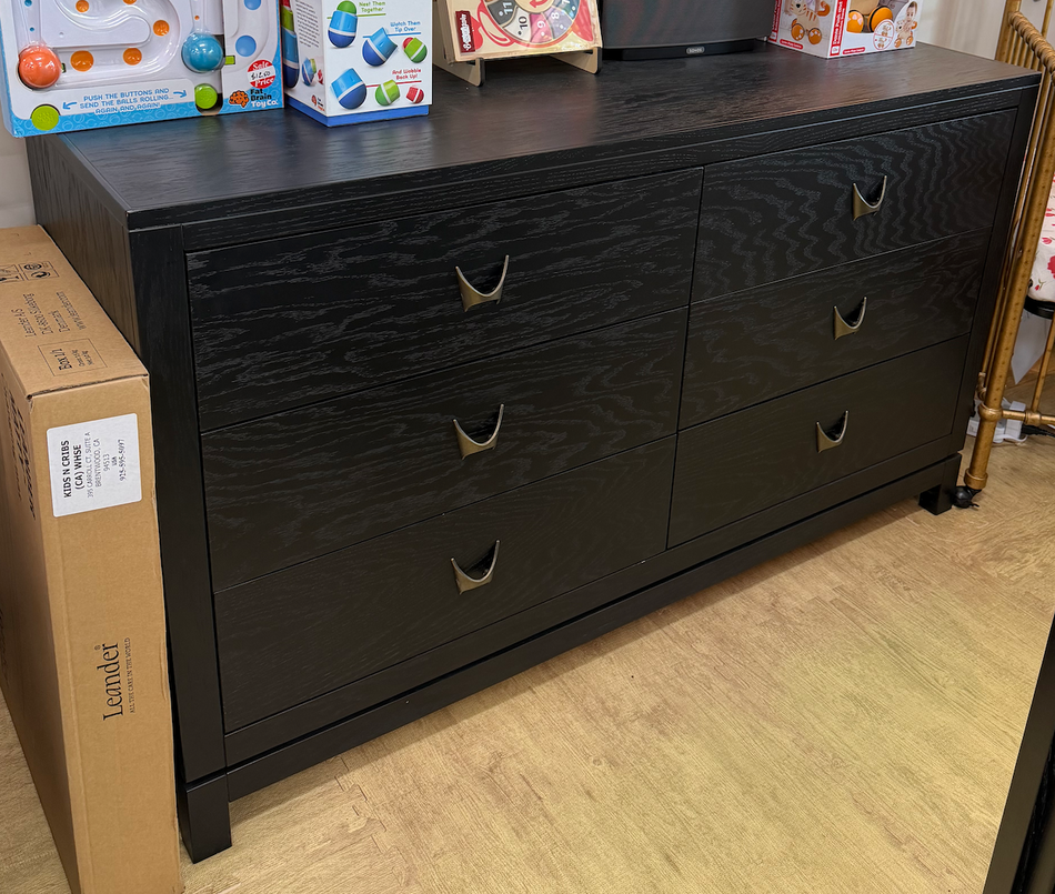 Artisan Classic Crib, Double Dresser & Guard Rail - Black w/ Gold - Floor Model Set Crib Sets Newport Cottages