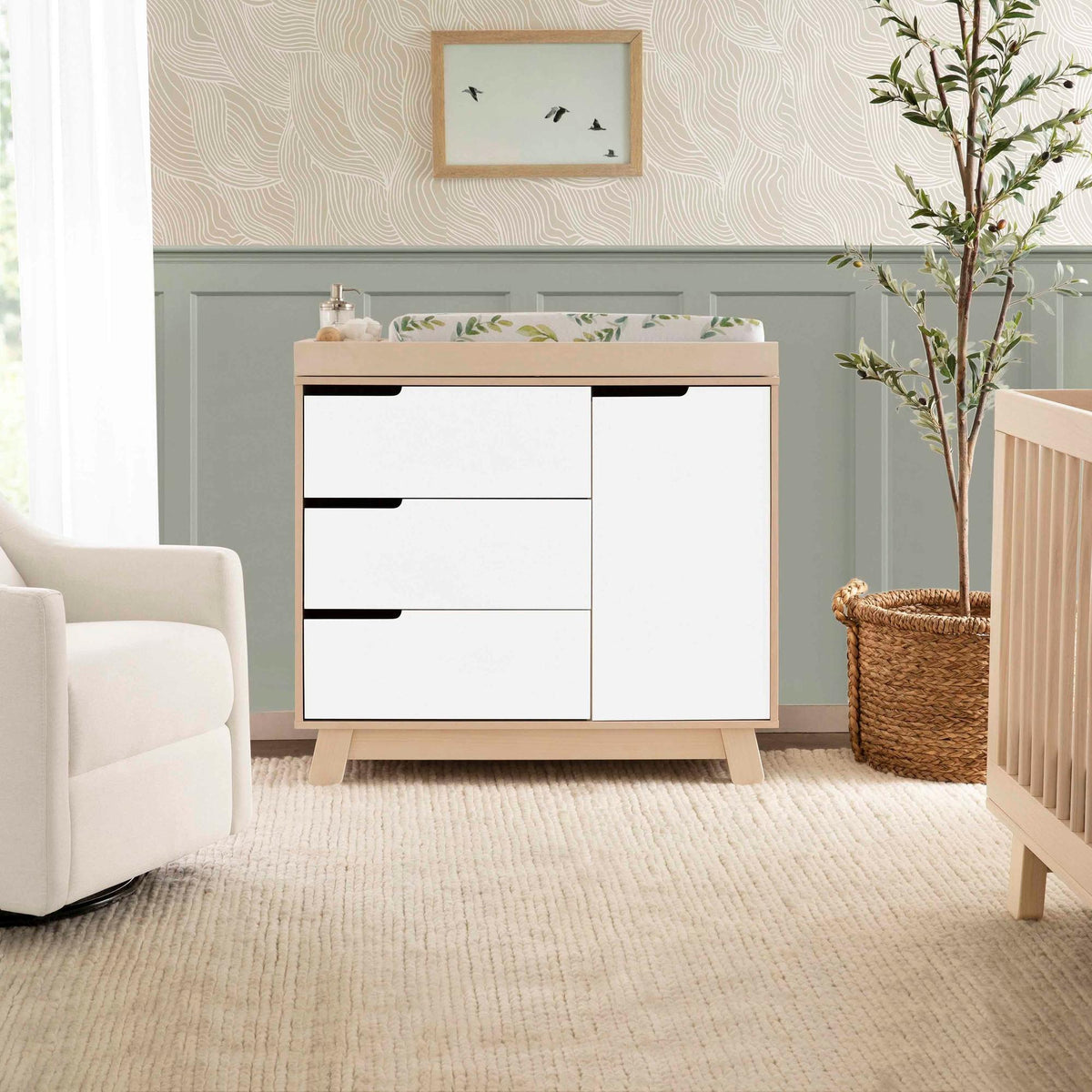 Hudson 3-Drawer Changer Dresser with Removable Changing Tray Dressers Babyletto