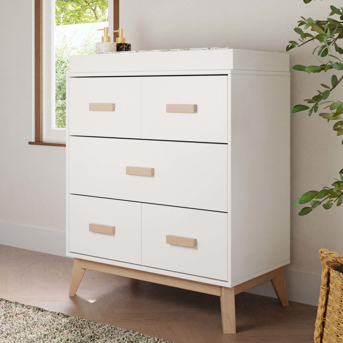 Scoot 3-Drawer Changer Dresser with Removable Changing Tray Dressers Babyletto