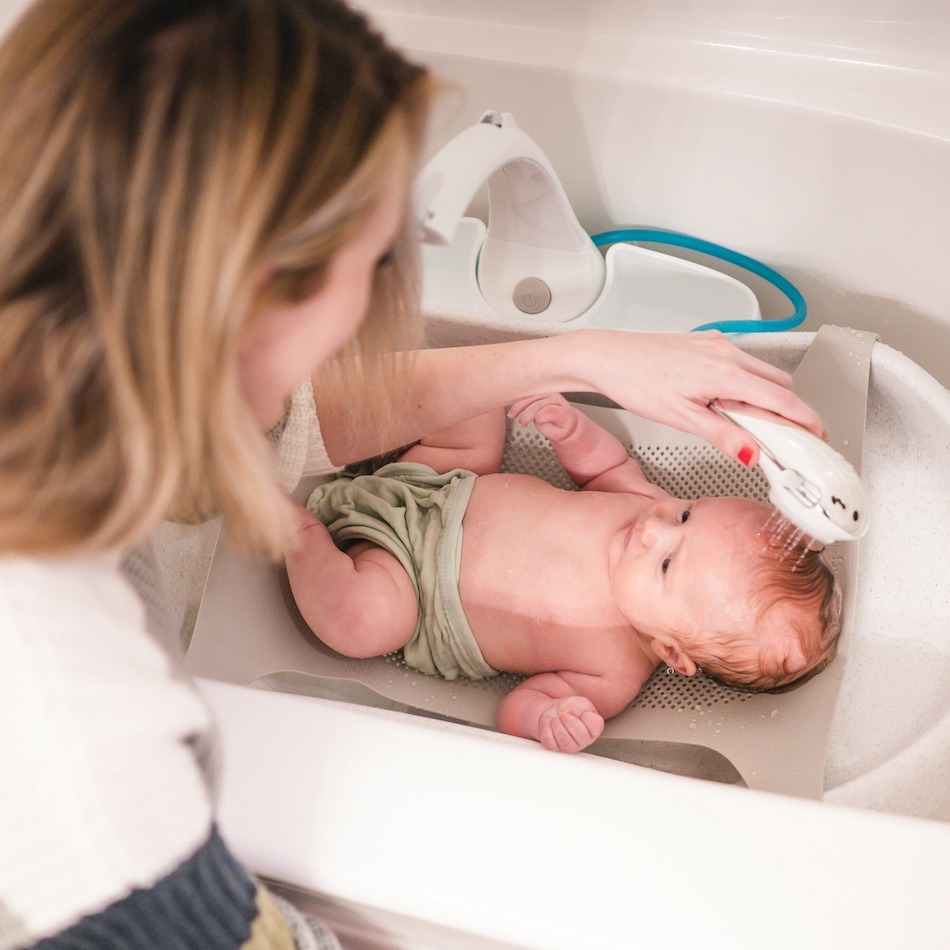 First Years Rain Shower Baby Spa Bathtub - Newborn to Toddler