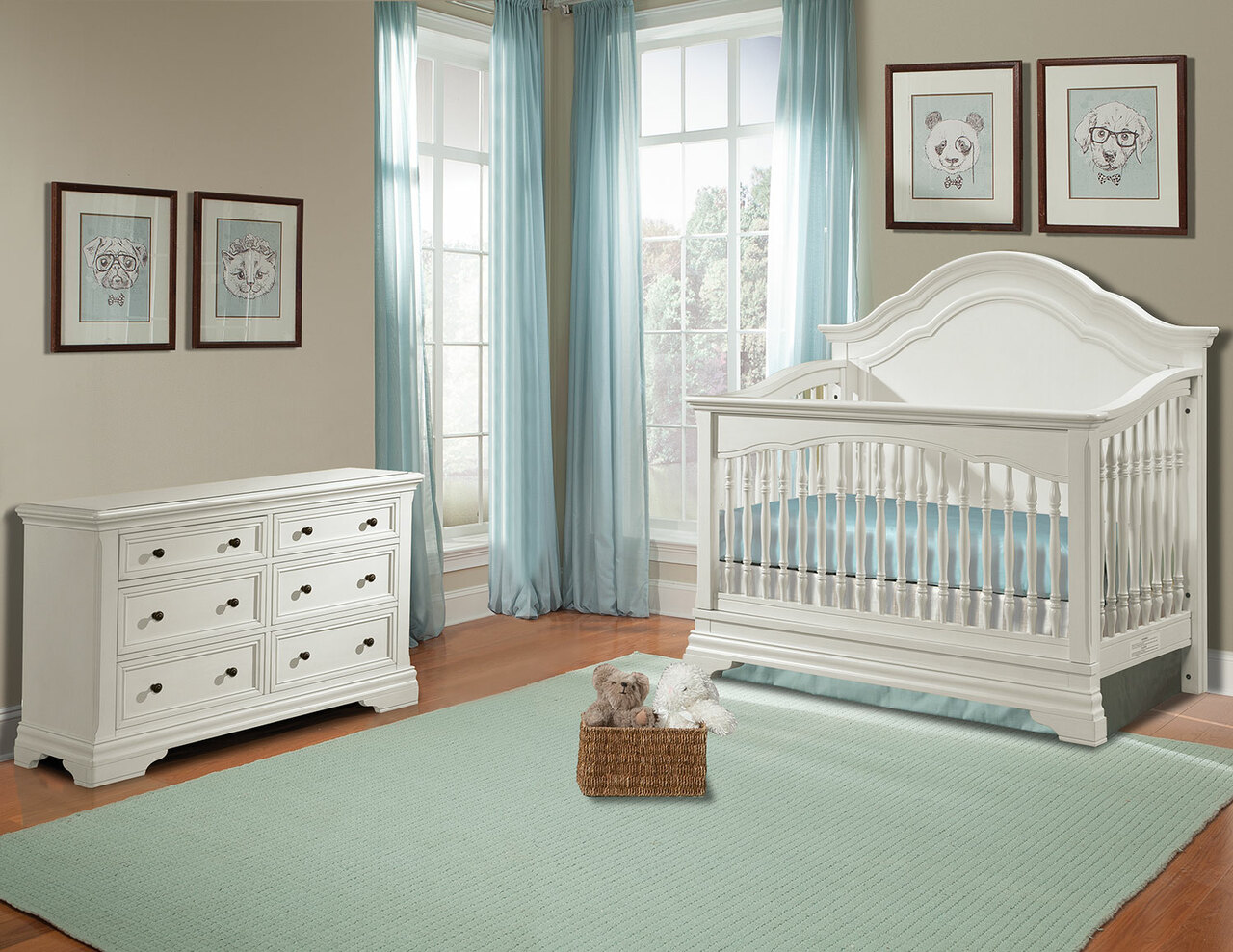 Stella Baby & Child Athena Convertible Crib and Dresser